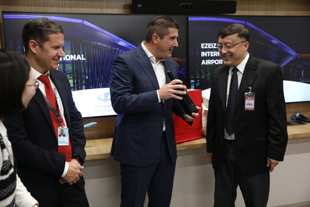 Ezeiza se prepara para la llegada de China Eastern Airlines