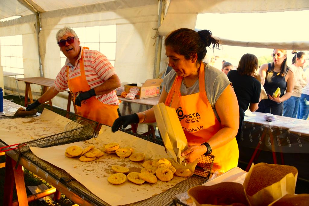 Finde largo con sabor criollo: llega la Fiesta del Mate y la Torta Frita