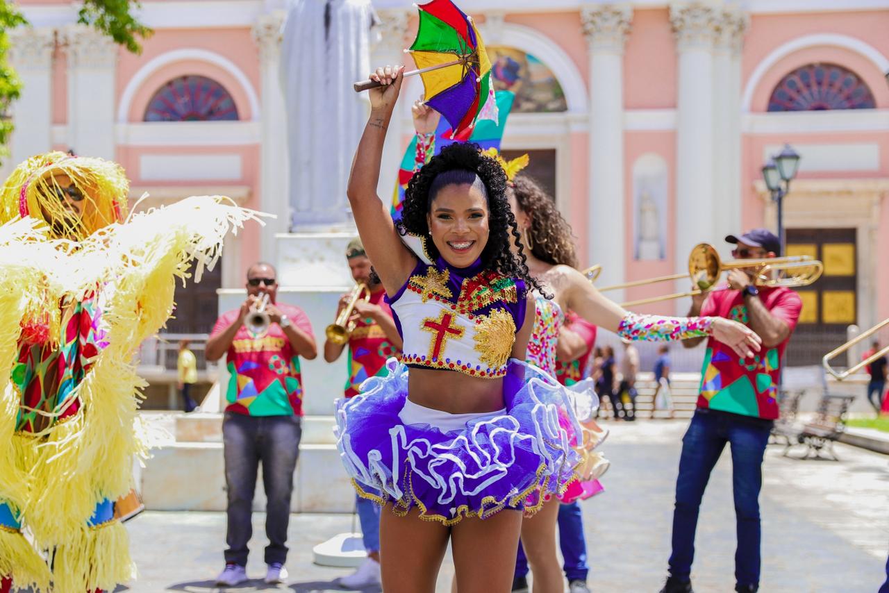 Prevén un nuevo récord de turistas en el Carnaval de Brasil