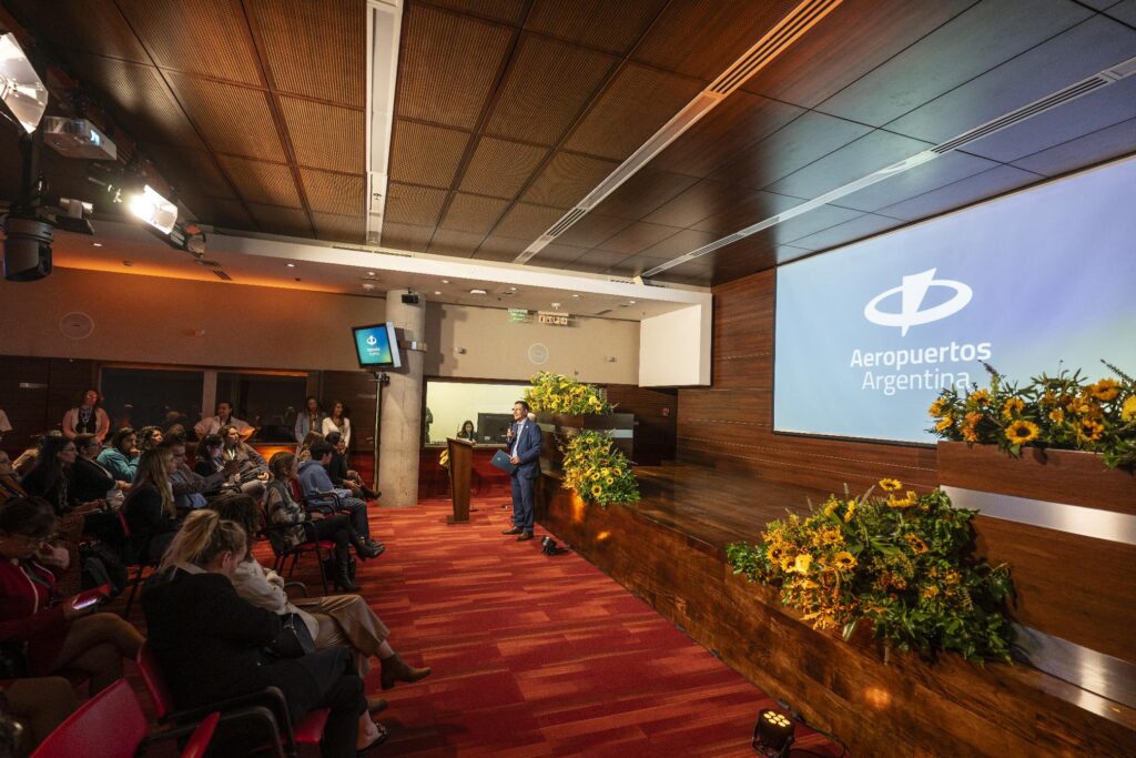 Programa HD Sunflower: Aeropuertos Argentina sigue apostando a una  experiencia de vuelo para todos